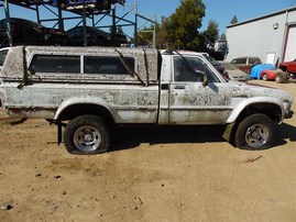 1983 TOYOTA PICK UP 2.4 MT 4X4 Z20955